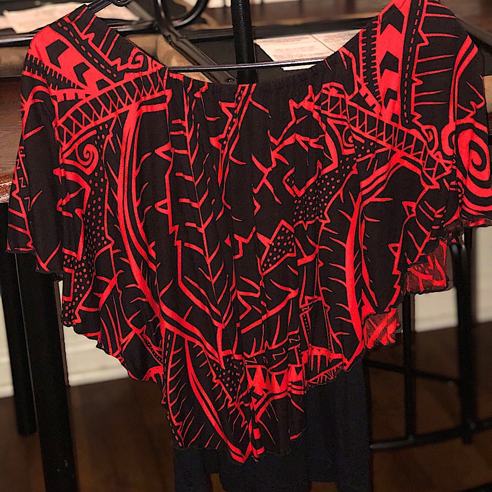 Missing Polynesia Off the Shoulder Top